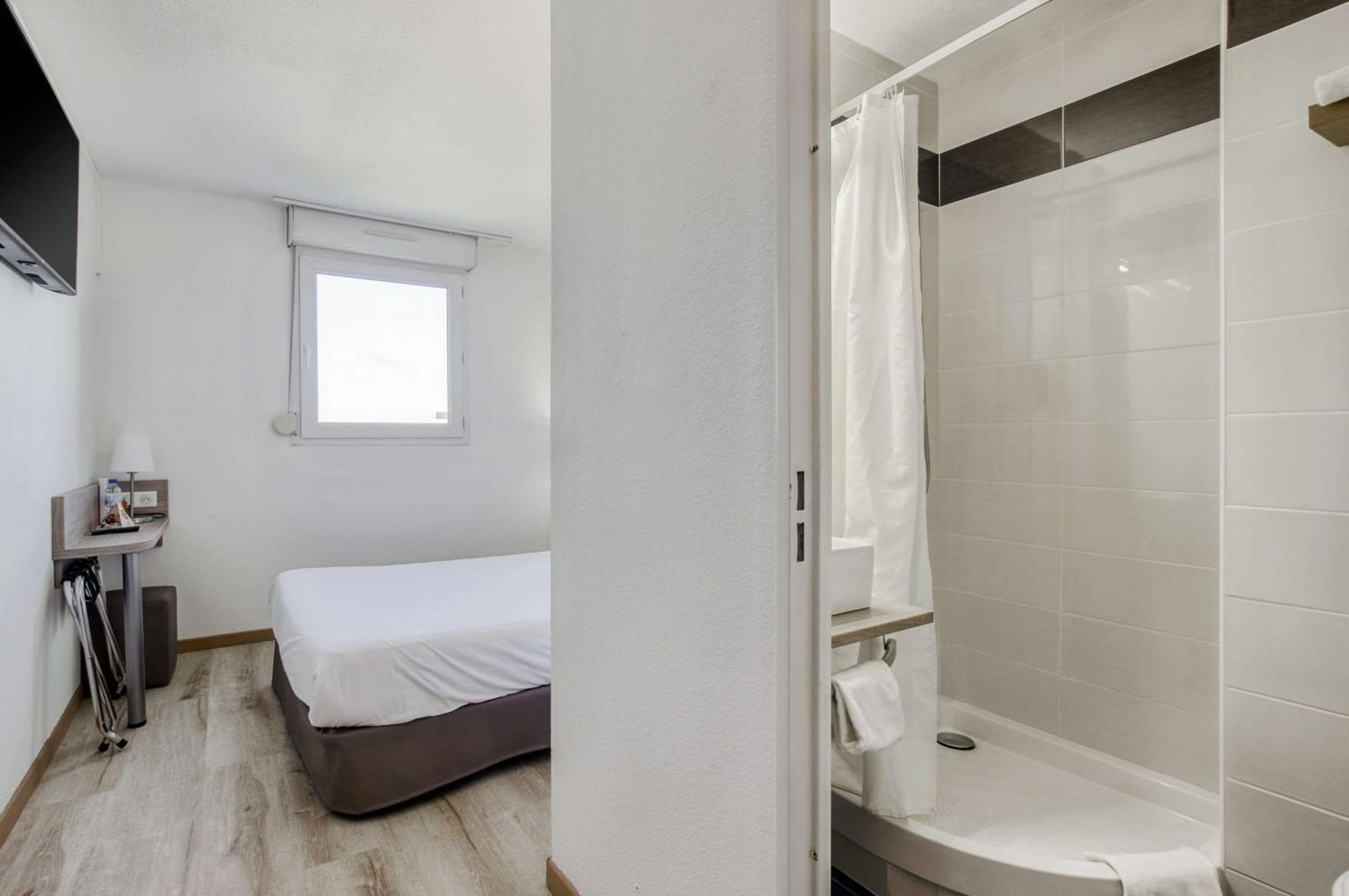 Brit Hotel Clermont-lʼHérault Bagian luar foto